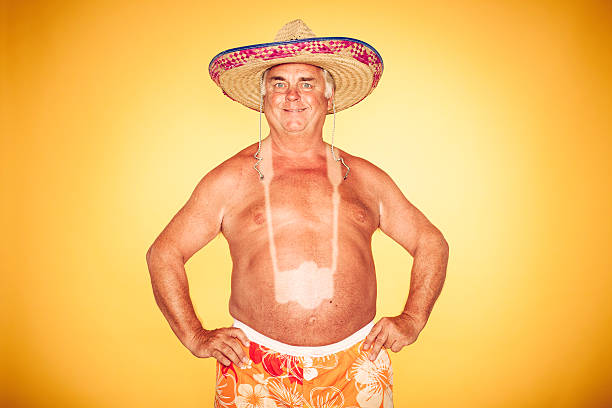 the tourist-cool kamera sombrero humor hawaiian - swimming trunks fotos stock-fotos und bilder