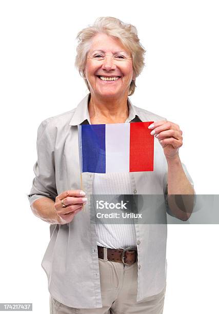 Bonita Mulher Segurando A Velha Bandeira Da França - Fotografias de stock e mais imagens de Adulto maduro - Adulto maduro, Alegria, Bandeira