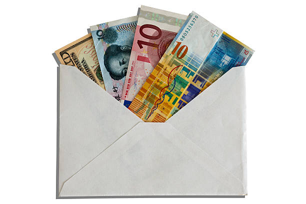 dinheiro notas de diferentes países em branco, envelope - 10 yuan note - fotografias e filmes do acervo