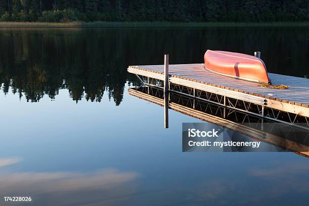 Wekusko Falls Provincial Park Stockfoto und mehr Bilder von Anlegestelle - Anlegestelle, Bootssteg, Einfachheit