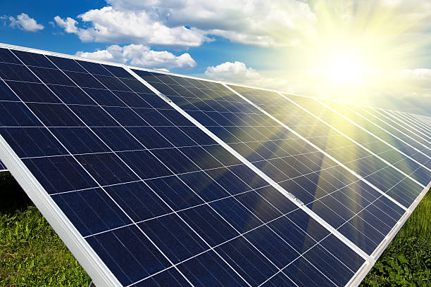 istock Power plant using renewable solar energy with sun 174237589