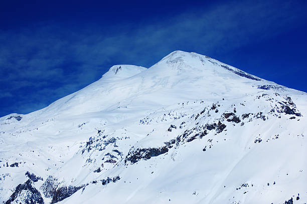 istock Beautiful view of mountains 174239639