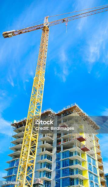 Photo libre de droit de Gratteciel Situé Chantier De Construction Avec Grue Tower banque d'images et plus d'images libres de droit de Acier