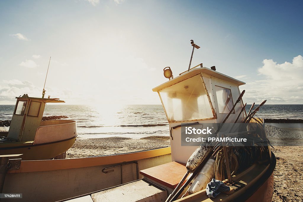 Barco na praia - Foto de stock de Areia royalty-free
