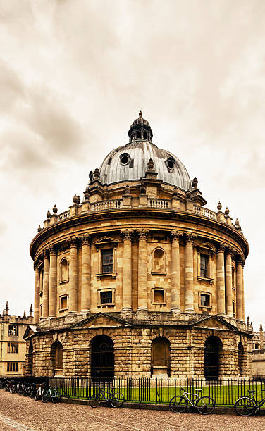 istock Radcliffe Camera at Oxford University 174289180