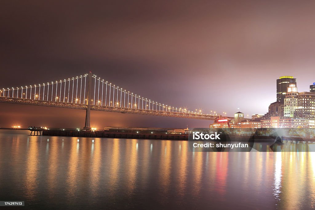 São Francisco: Bay Bridge, Embarcadero - Foto de stock de Alto contraste royalty-free