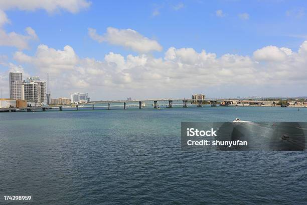 Florida Von Miami Stockfoto und mehr Bilder von Anlegestelle - Anlegestelle, Atlantik, Bauwerk