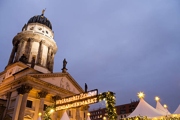 istock christmas market 174310473