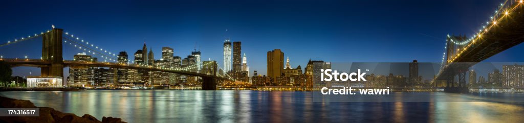 El horizonte de Manhattan al atardecer, ciudad de Nueva York, alta resolución - Foto de stock de Agua libre de derechos