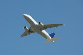 passagierflugzeug.jpg?b=1&s=170x170&k=20&c=Al9ZJrMI9GanUAlE0t3PSMIqMUPiavy1sIaHb0x96Dg=
