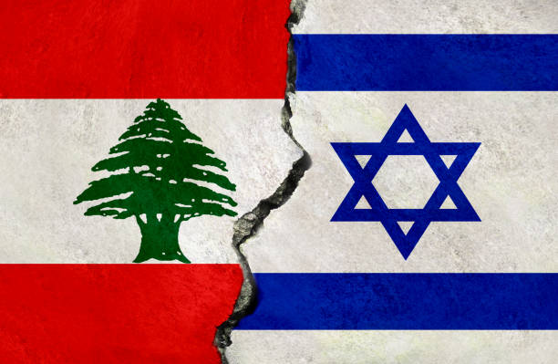bendera lebanon dan israel bersama-sama. konflik lebanon dan israel. - bendera lebanon ilustrasi stok