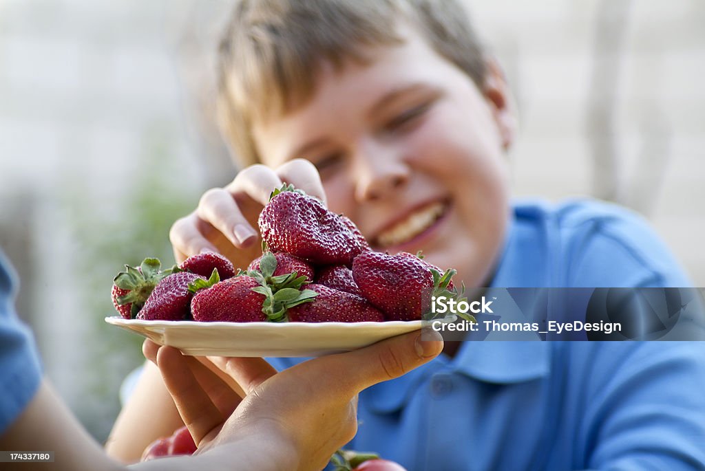 Infância alimentação saudável - Foto de stock de 10-11 Anos royalty-free