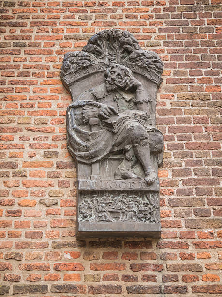 istock Commemorative sculpture for PC Hooft at Muiden Castle 174346977