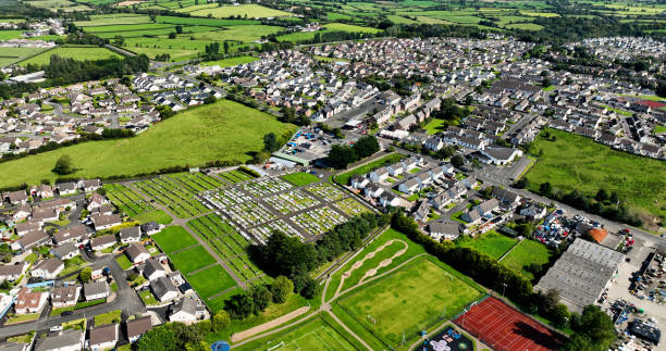 zdjęcie lotnicze cmentarza ballymoney, hrabstwo antrim, irlandia północna - coleraine zdjęcia i obrazy z banku zdjęć