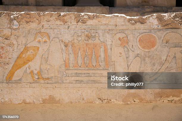 Egipto Hieroglyphs Templo De Hatshepsut - Fotografias de stock e mais imagens de Adulto - Adulto, Alegoria, Antigo