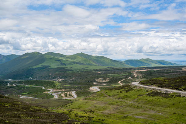 istock Plateau Meadow and Mountain Landform 1743589787