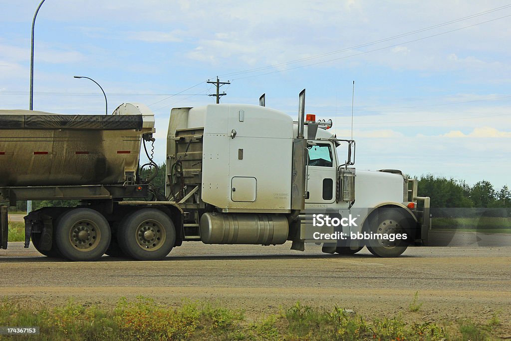 Logistik-Straßenfracht - Lizenzfrei Anhänger Stock-Foto