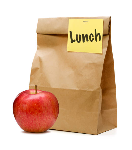 bolsa para el almuerzo - packed lunch paper bag apple lunch fotografías e imágenes de stock