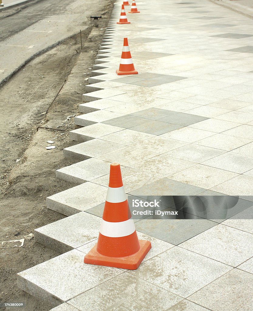 Construção da área de pedestres da cidade - Foto de stock de Adversidade royalty-free