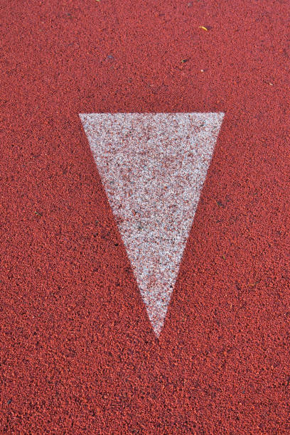 javelin throwing line marking on an athletics track outdoors - javelin sport photography outdoors imagens e fotografias de stock