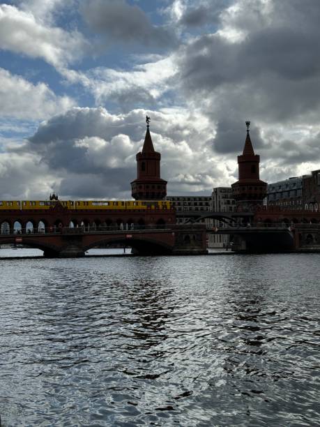 istock Berlin, eastside gallery, Esatberlin 1744072861