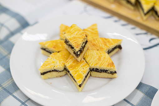 Chinese Pastry: Homemade Red Bean Cake