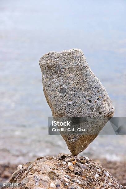 Foto de Equilíbrio e mais fotos de stock de Afiado - Afiado, Equilíbrio, Pedra - Rocha