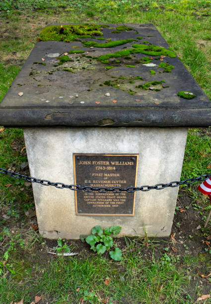 istock Tomb in Granary Burying Ground in Boston 1744278711