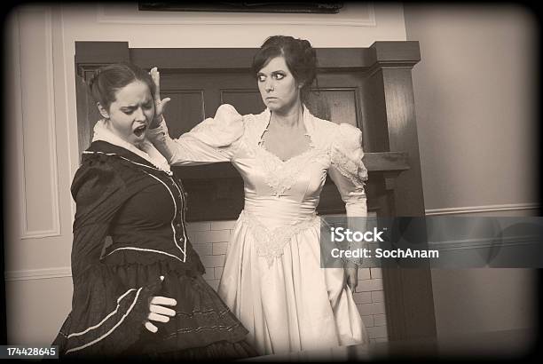 アンテベラムブライドスの女性ヴィンテージブラック - 19世紀風のストックフォトや画像を多数ご用意 - 19世紀風, アンテベラム, ウェディングドレス