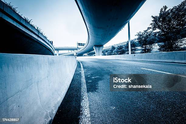 Foto de Tráfego Da Cidade e mais fotos de stock de Atividade - Atividade, Autoestrada, Carro