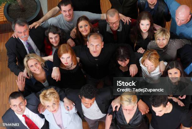 Happy Businessteam Stockfoto und mehr Bilder von Arbeitskollege - Arbeitskollege, Blick nach oben, Colleague