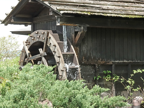 A photo and record of a watermill that rotates due to the power of falling water.April 2023, Chichibu City, Saitama Prefecture, Japan.