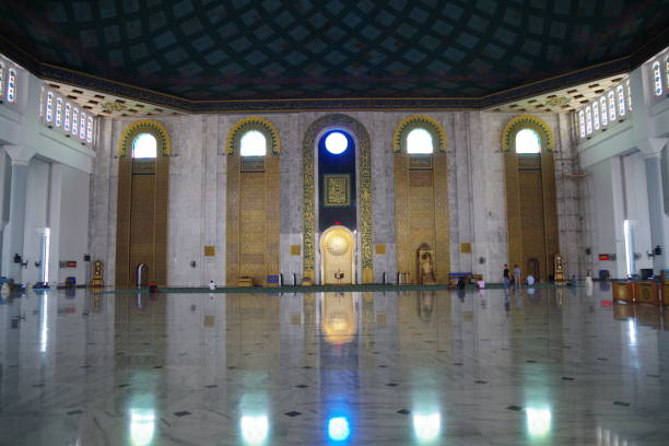 istock Masjid Nasional Al-Akbar Surabaya 1744455112