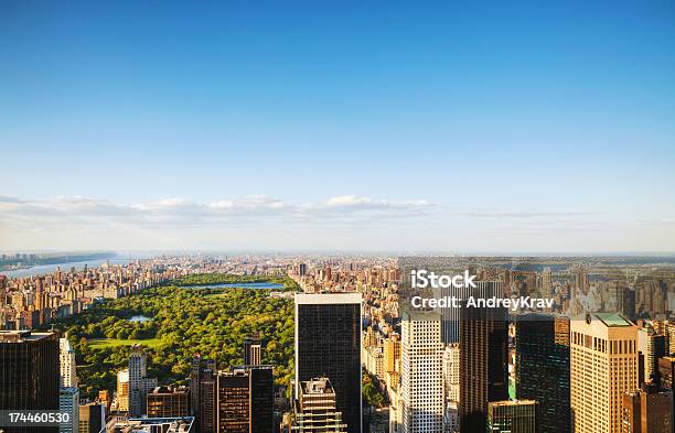 Cidade Vista Da Cidade De Nova Iorque - Fotografias de stock e mais imagens de Ao Ar Livre - Ao Ar Livre, Arquitetura, Atlântico Central EUA