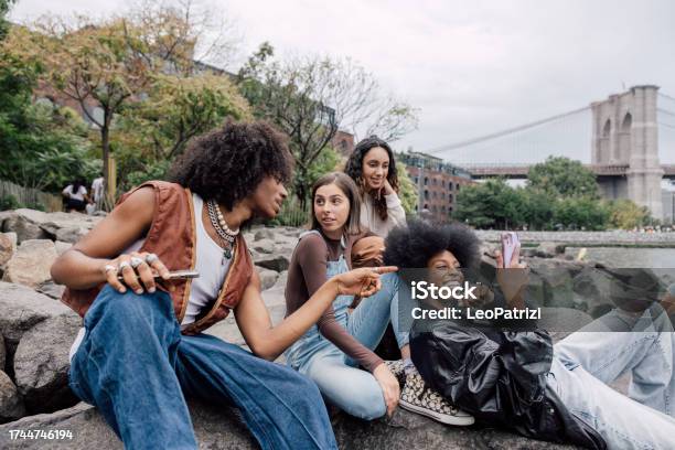 Group Of Young Friends Visiting New York Stock Photo - Download Image Now - New York City, Brooklyn - New York, Friendship