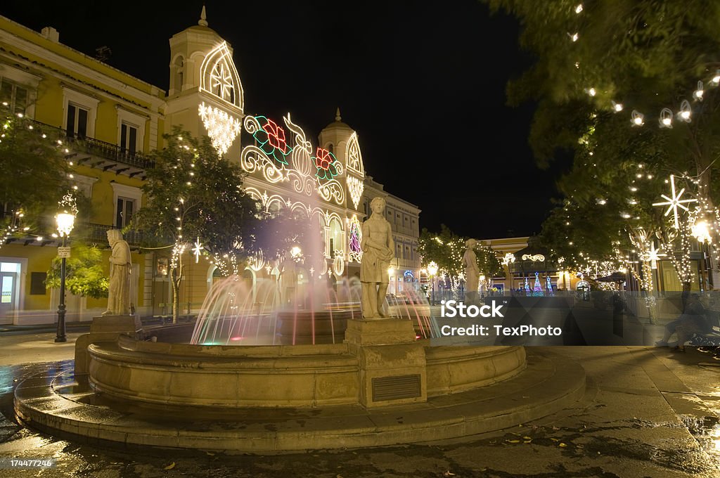 Christmas fuente en San Juan, con exposición prolongada - Foto de stock de Navidad libre de derechos