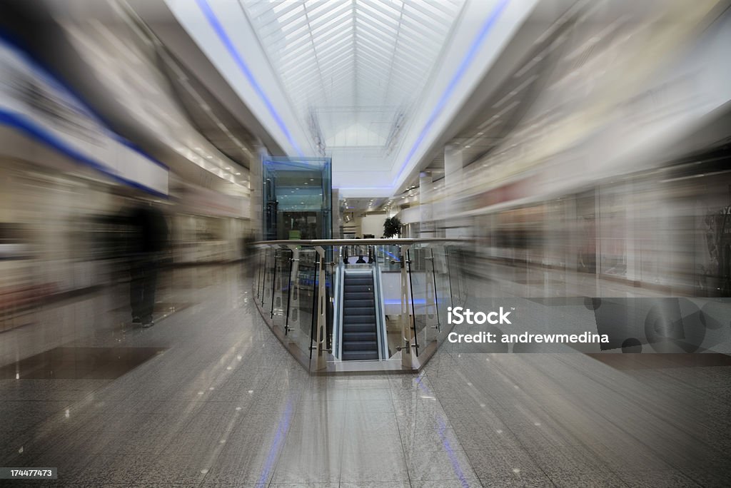 Shopping Centre-movimento desfocado. Imagens relacionadas abaixo - Foto de stock de Arquitetura royalty-free