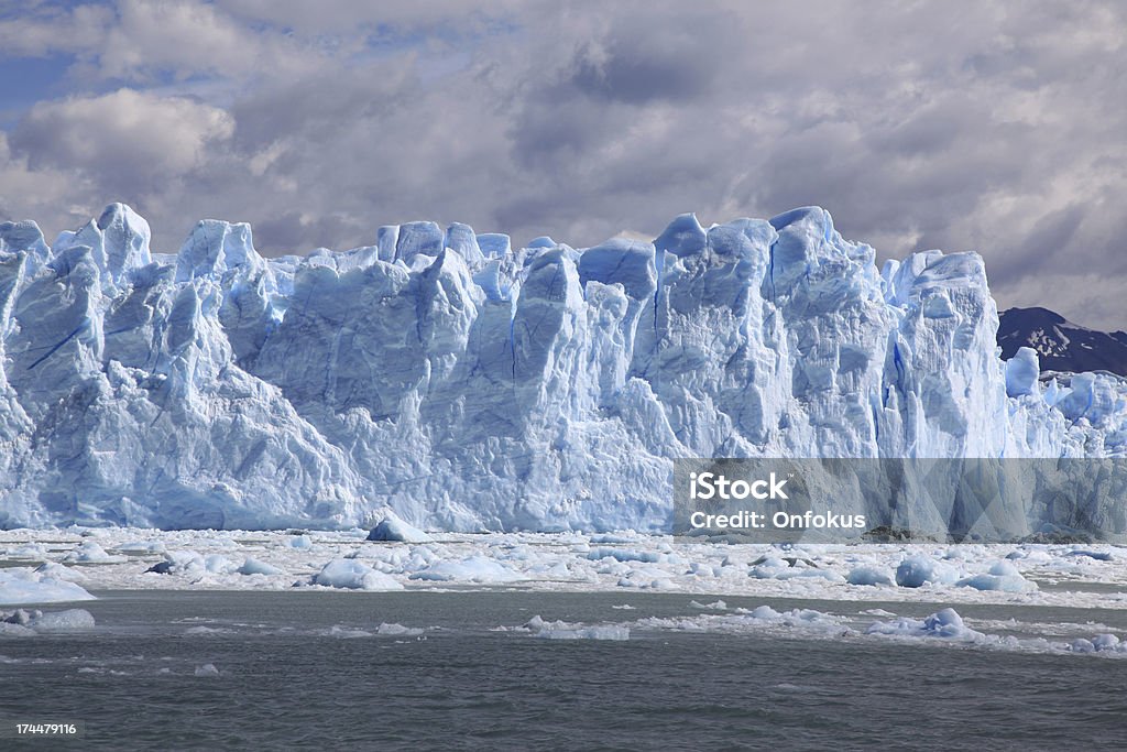 ペリトモレノ氷河、パタゴニア、アルゼンチン - アルゼンチンのロイヤリティフリーストックフォト