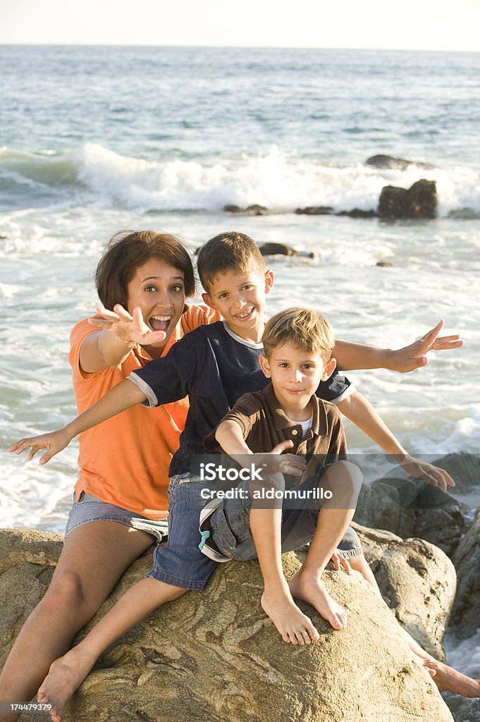 Alegre família - Foto de stock de Alegria royalty-free