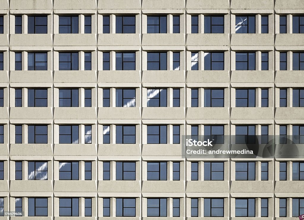 1970, o hotel em vidro e concreto escritório com avião reflexo-Clique para saber mais - Foto de stock de Estilo retrô royalty-free