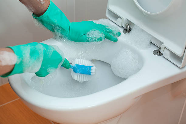 istock Toilet scrubbing 174481169
