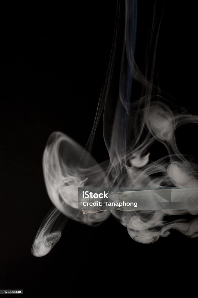 Табак и курить - Стоковые фото Абстрактный роялти-фри