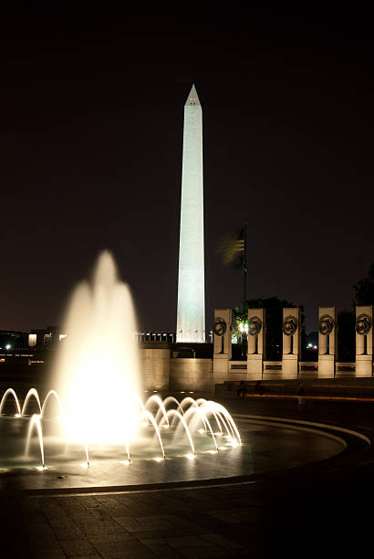 istock Washington monument & World War Two (WWII) Memorial at night 174485258