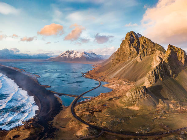 istock Icelandic Roadtrip 1745188041