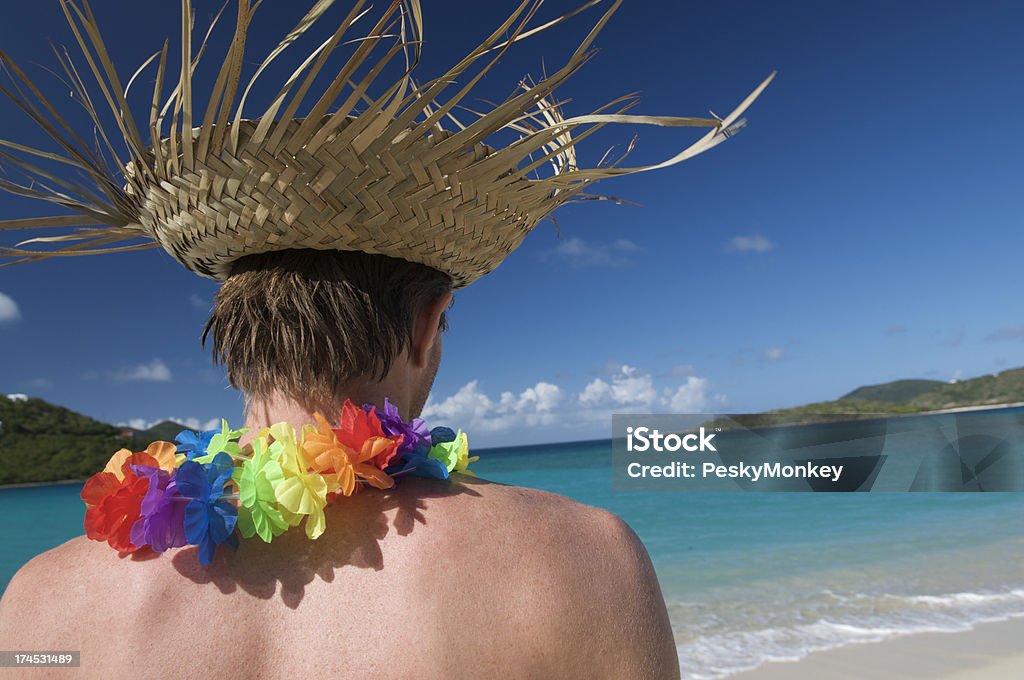 Navegue por el sol y sombrero de paja - Foto de stock de Arco iris libre de derechos