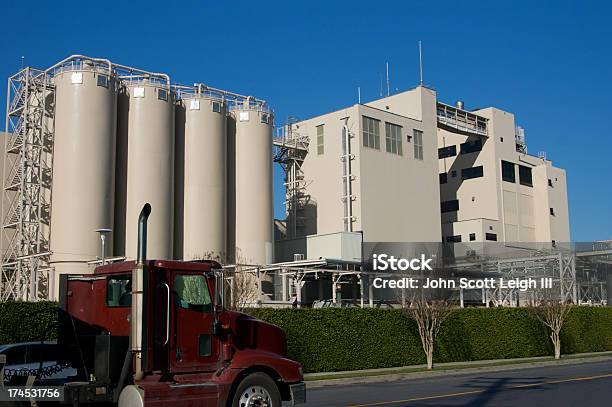 Ponto De Transporte De Transporte De Frete De Fábrica - Fotografias de stock e mais imagens de Silo