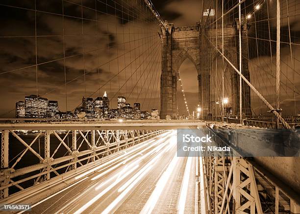 Photo libre de droit de Pont De Brooklyn À New York banque d'images et plus d'images libres de droit de New York City - New York City, Sépia, Acier
