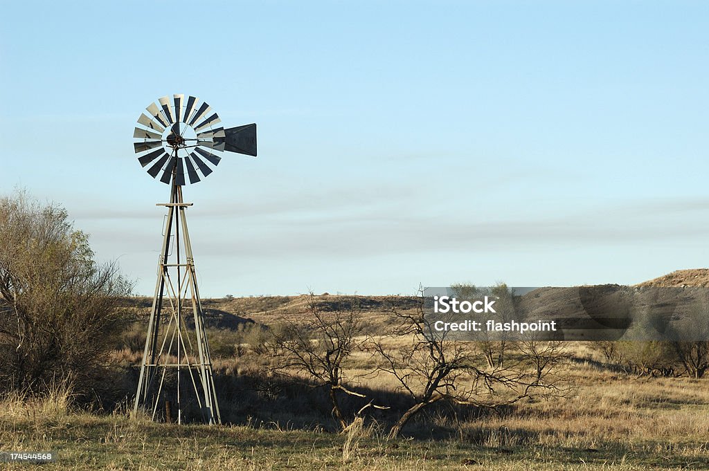 Ranch Mulino a vento - Foto stock royalty-free di Mulino a vento