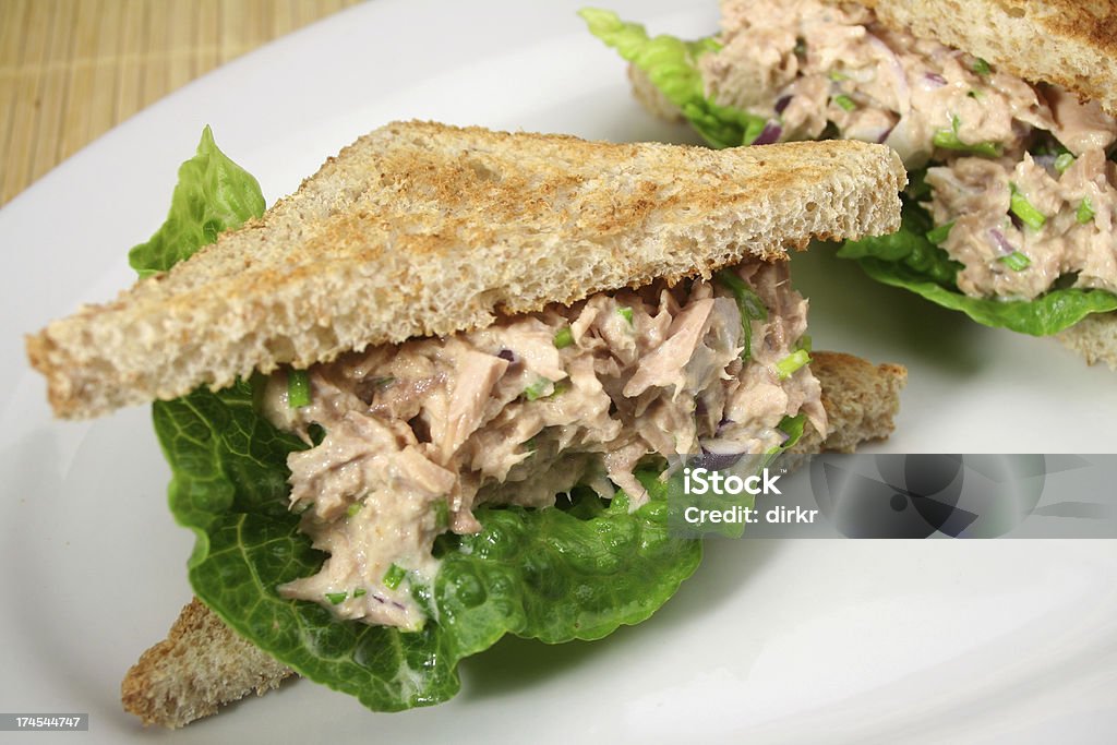 Sanduíche de salada de atum - Foto de stock de Sanduíche de Atum com Salada royalty-free