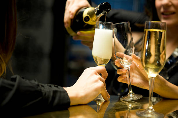 istock Pouring champagne XXXL 174545821